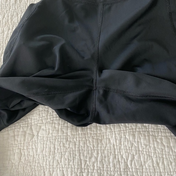 FILA Sport Performance Cropped Leggings – Women’s Size M - Picture 6 of 7